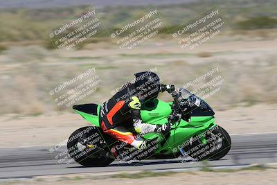 media/Jan-15-2026-Racers Edge (Thu) [[dfebeb70ab]]/3-B Group/Session 2 (Turn 15 Inside Pans)/